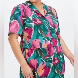 NWT SET: Fabletics EcoSaten Short Sleeved Top w/long Pants in Painted Tulip